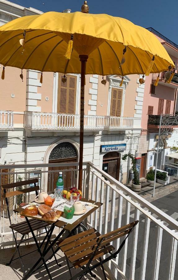 Don Gil Casa Vacanze Поліньяно-а-Маре Екстер'єр фото